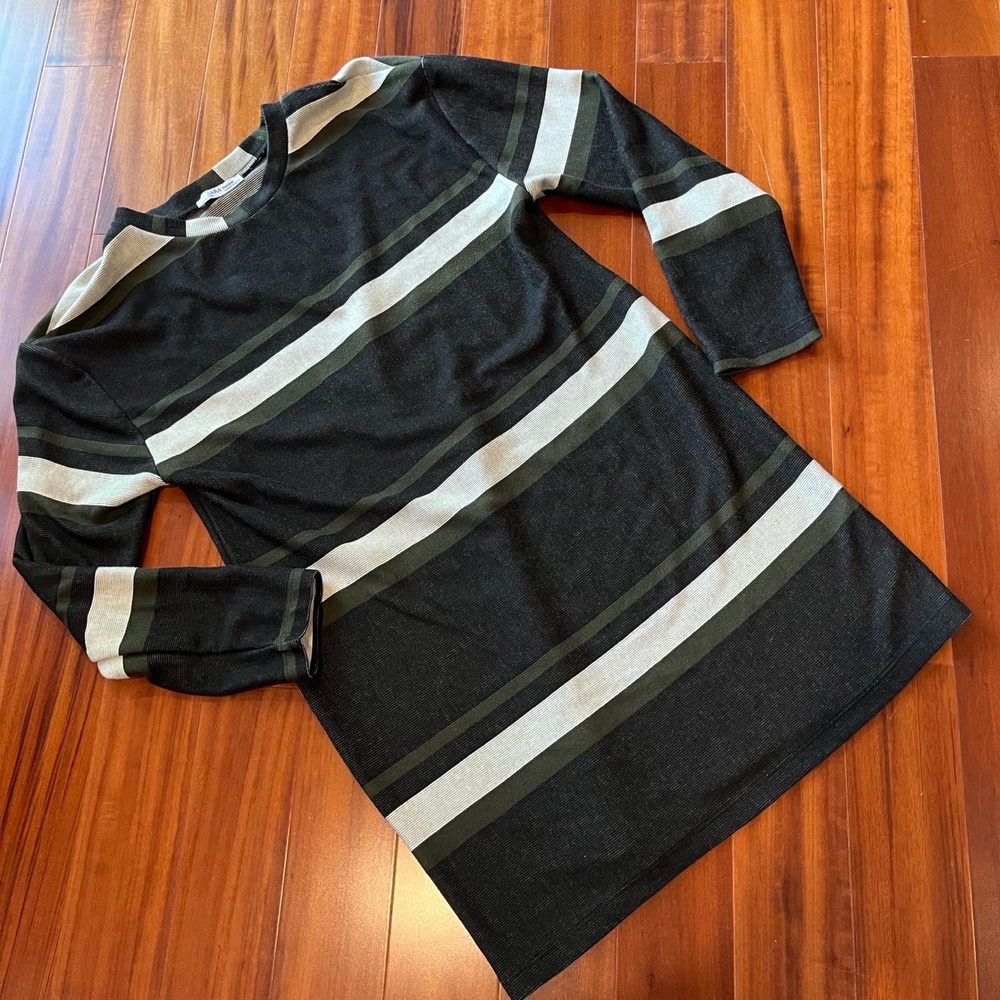 Zara Trafaluc Green Striped‎ Dress Knit Long Sleeve Crew Neck Casual Size Small